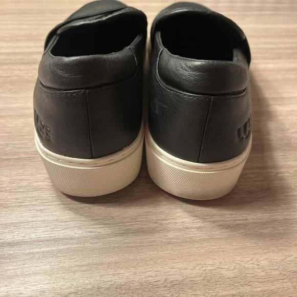 UGG Women's Black Chayze Leather Slip On Sneaker Size 9.5 - Picture 3 of 8